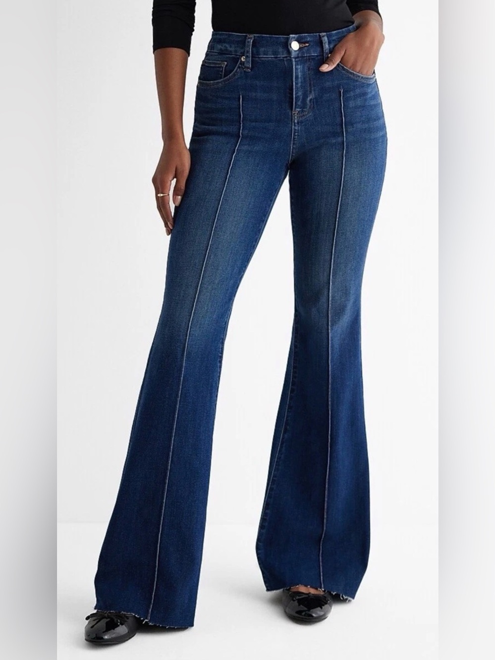 Express Women’s Mid Rise Dark Wash Pintuck Raw Hem Stretch Flare Jeans Sz 6 NWT